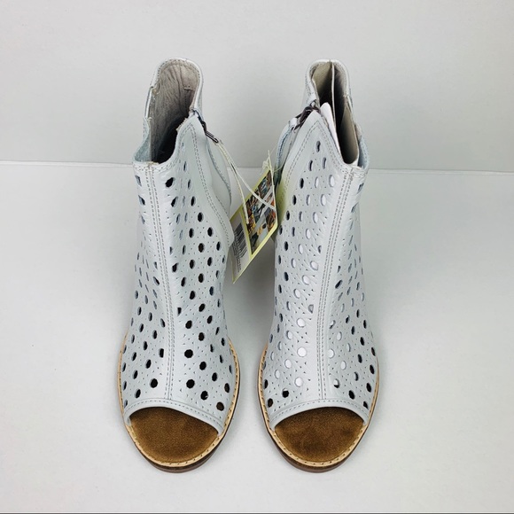 SOLD - Picture 2 of 5